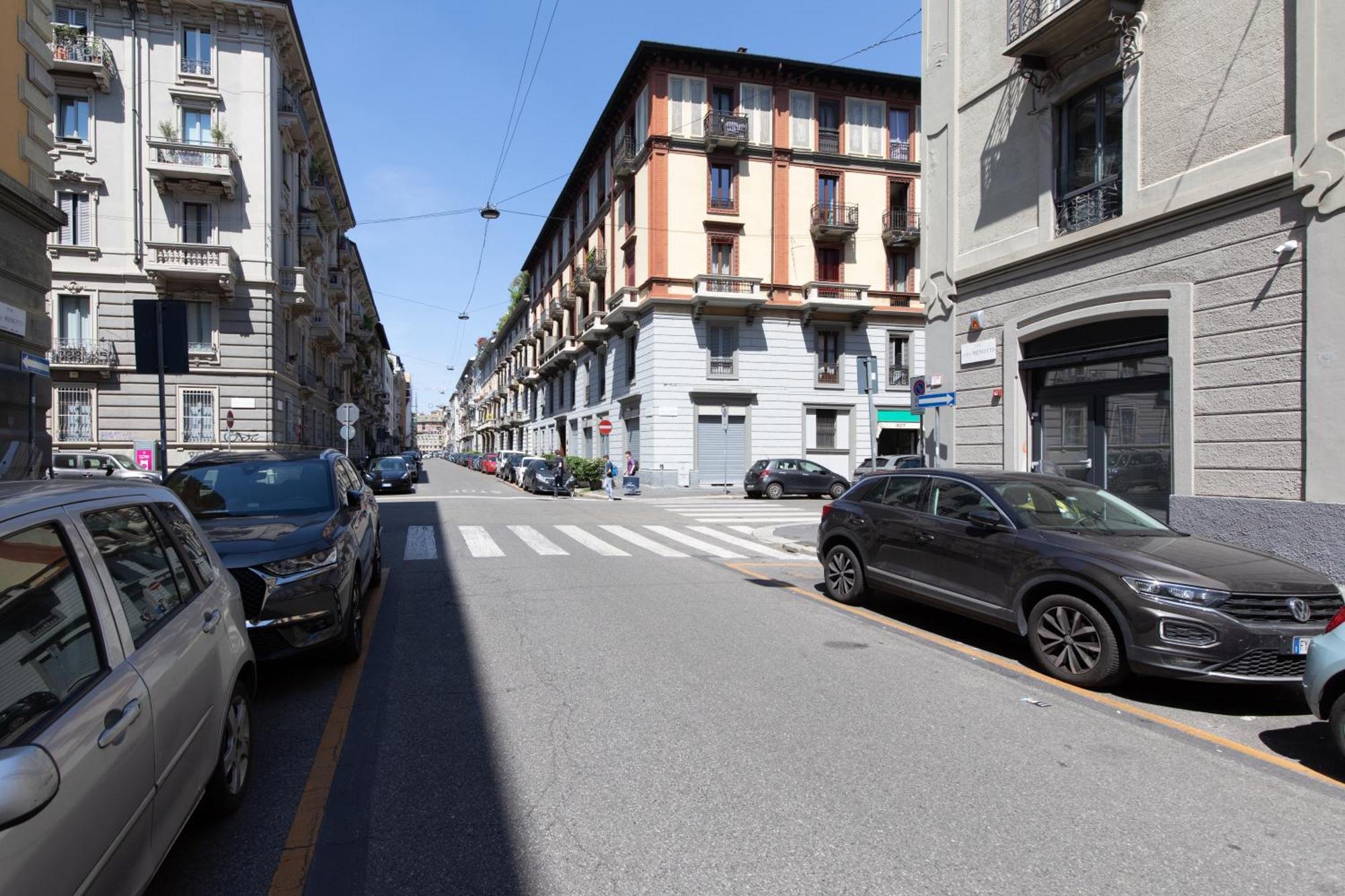Porta Venezia- Design Apartment, 2-Bedrooms, Netflix, Wifi Milano Dış mekan fotoğraf